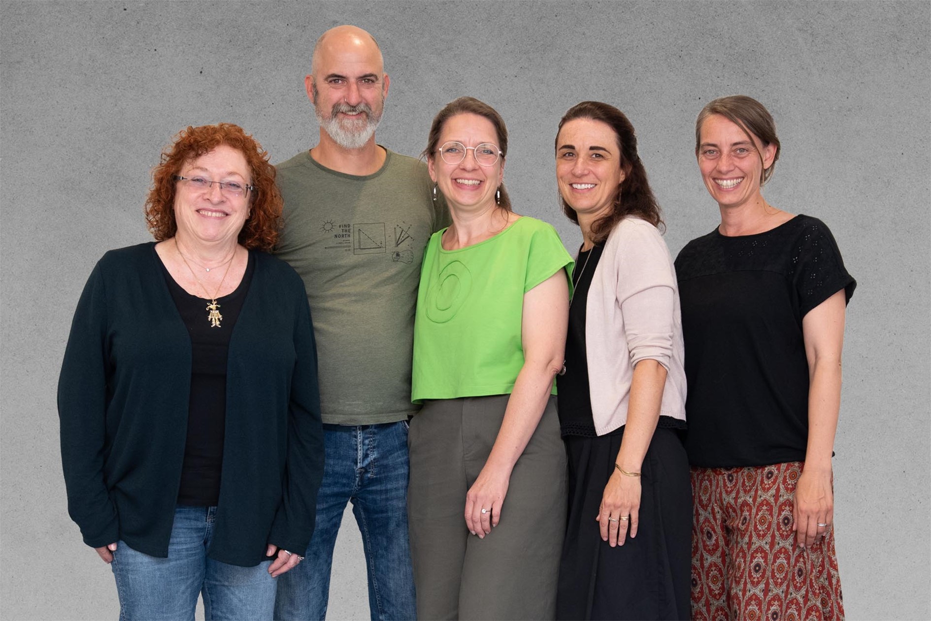 Petra Zey, kommissarische Schulleitung, Achim Türk, Sonja Büttner, Céline Schneckenbühl, Anika Klett-Türk Petra Zey, kommissarische Schulleitung, Achim Türk, Sonja Büttner, Céline Schneckenbühl, Anika Klett-Türk
